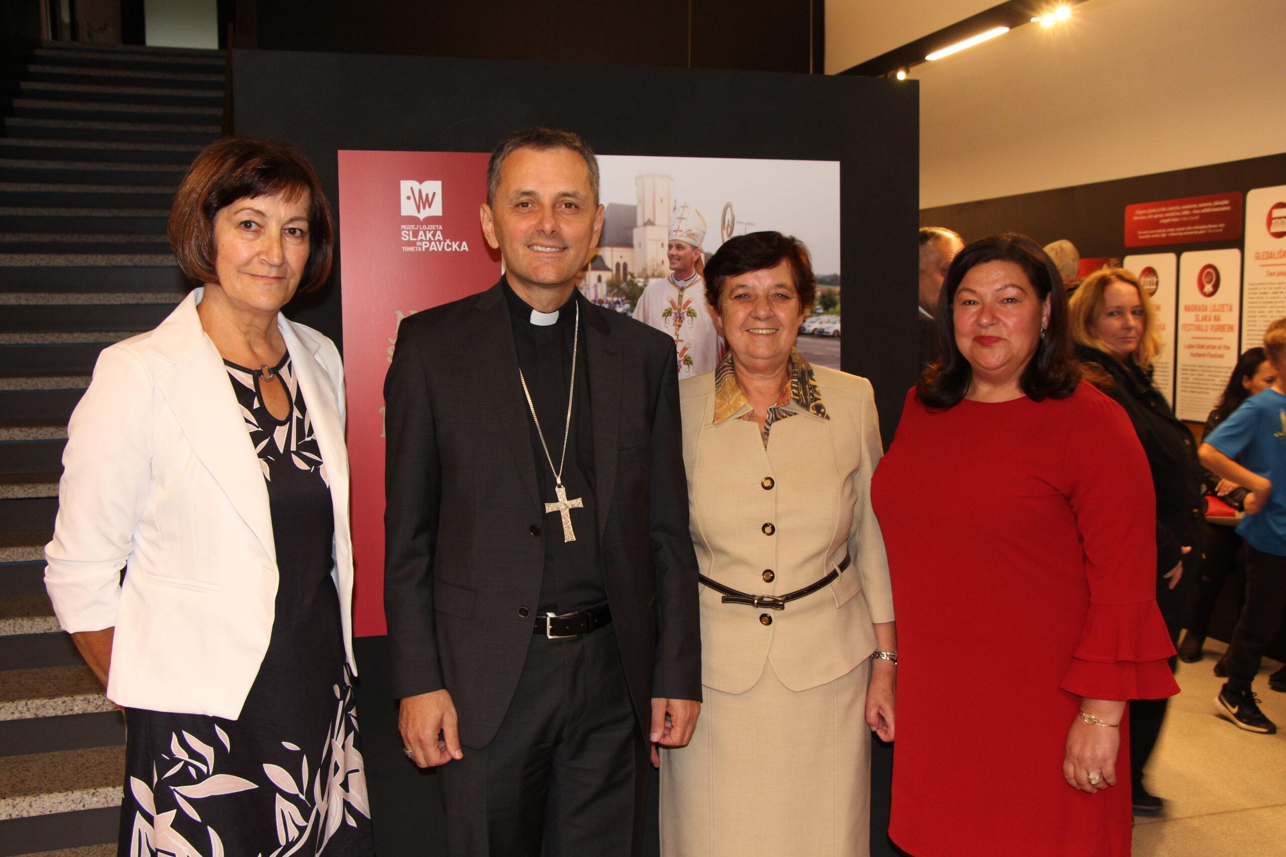 Naš škof, naš ponos!